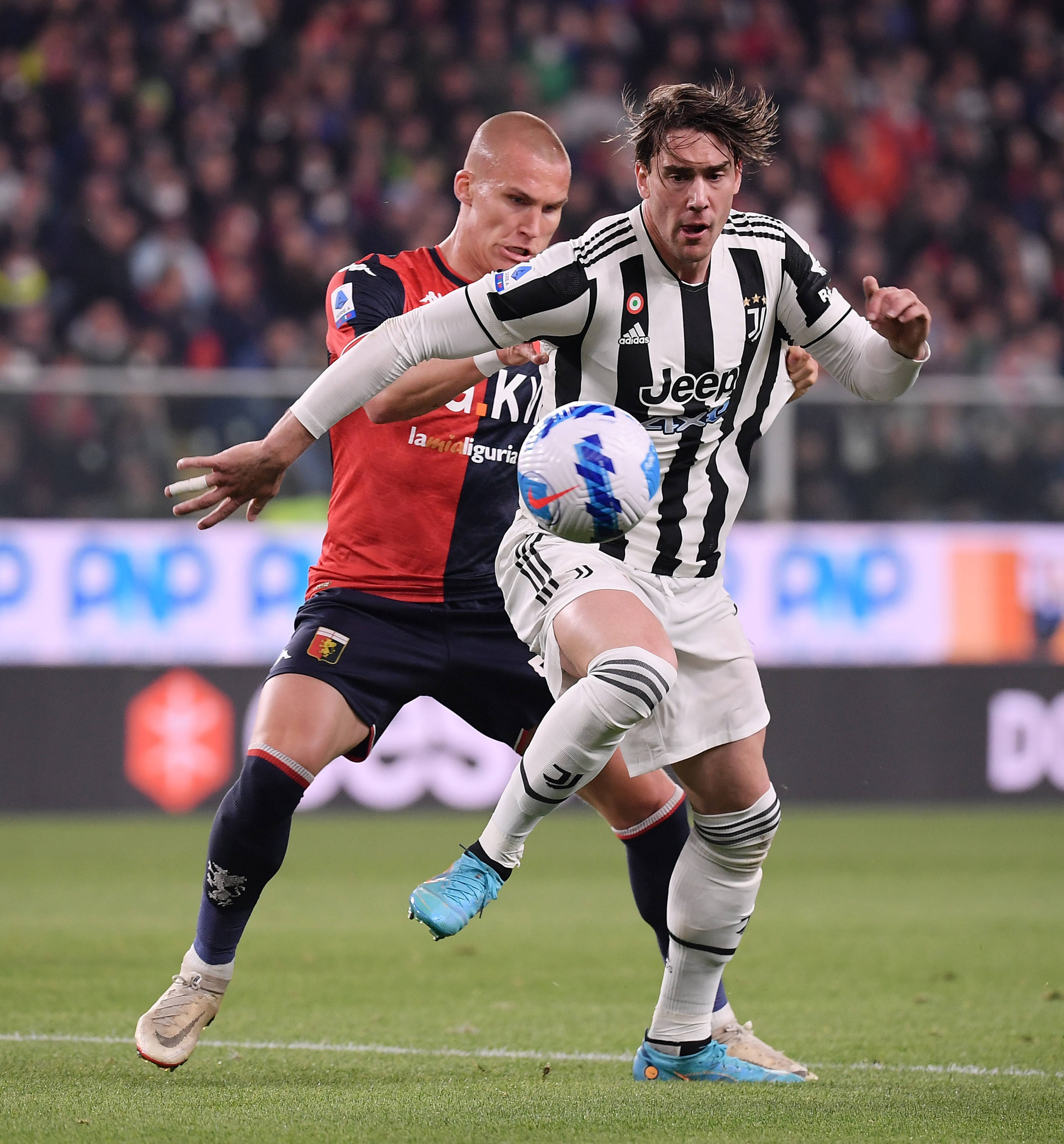 包含西汉姆迎意甲关键赛，赛后战术微调，引发热议，年轻球员得到机会的词条悦盈网页版